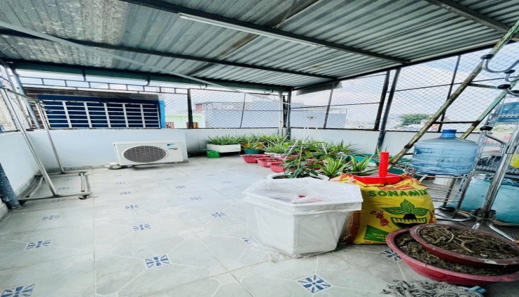 Bán nhà Quận 12, Nhà đẹp 3 tầng 104m2, KV Trung Tâm, Mặt tiền Trương Thị Hoa Q12, Nhỉnh 9 Tỷ, Còn Thương lượng